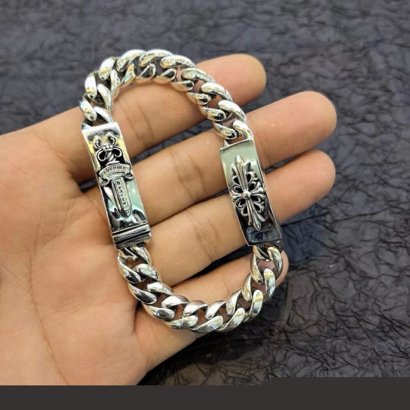 Ch**me He**ts bracelets